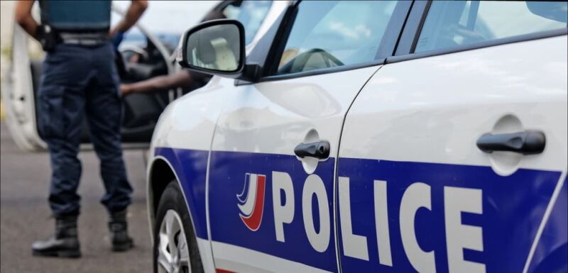 gardien de la paix voiture